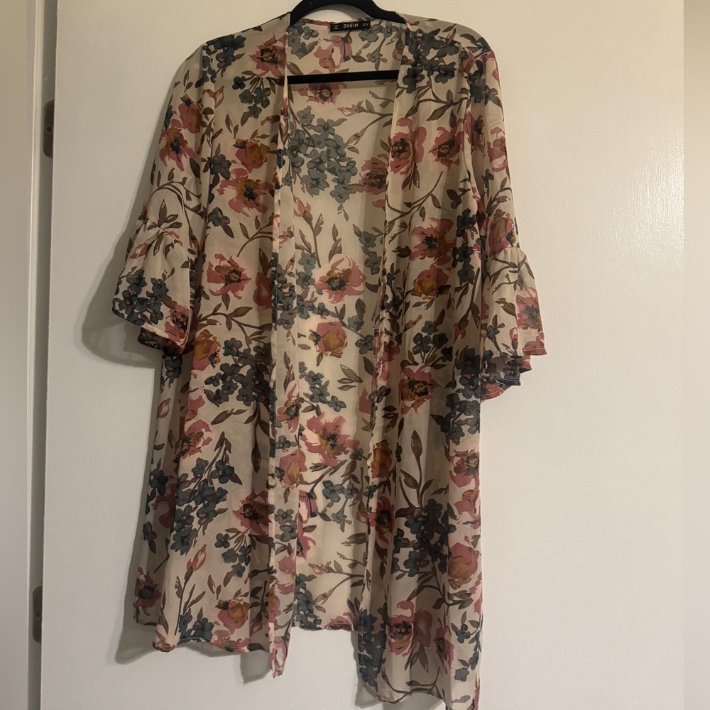 SHEIN Floral Print Kimono with Pink and Blue Accents